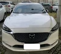 由 davidchu619 (刊登 ID 1367564698，圖片 1) 提交，位於 台北市 (Taipei) 的 Mazda 6 2018款 白色 (類別：汽車出售)，說明：【最具公信力第三方認證車/優選車況】 認證中古車百百種，妳/你看懂哪一種 想要便宜又具法律效益認證的中古車， 所有車款不怕你問，就怕你找錯人。 【消費找上游，帶你成為聰明的購車消費者！！！】 車況與里程公開透明化 --- !!!!!同行勿擾!!!!! Mazda 6 2018款 白色 ❃ 廠牌：Mazda ❃ 型號：Mazda6 ❃ 年份：2018 ❃ 車色：白色 ❃ 排氣量：2.0L ❃ 里程：60000km ❃ 引擎燃料：汽油 ❃ 驅動方式：2WD ❃ 乘客數：4門5座 ❃ 售價：21萬 --- ★安全配備 ↗循跡系統 ↗Keyless免匙系統 ↗安全氣囊 ↗中控鎖 ↗ABS防鎖死 ★舒適配備 ↗定速系統 ↗多功能方向盤 ↗恆溫空調 ↗倒車雷達 --- David Line：s.o.n.0619 手機：093