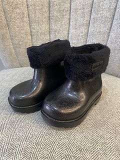 (Category: ) located in . Submitted by thewanpreloved (Listing ID 1367535964, Image 1). Description: .