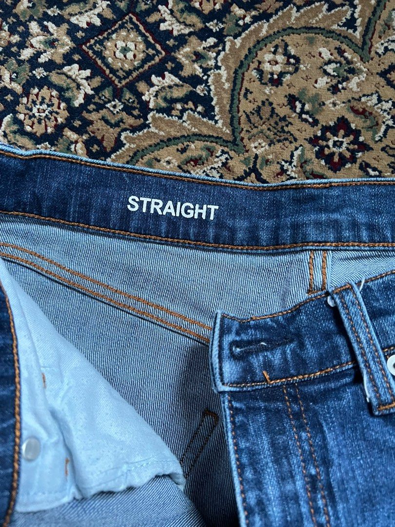 MUJI Straight-fit Jeans (Category: Jeans) located in Makati City. Submitted by mcbmcbmcbmcb (Listing ID 1367567749, Image 1). Description: .