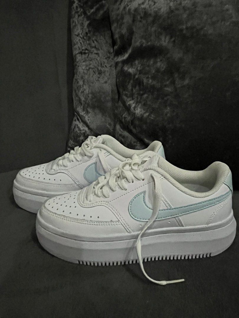 nike sneakers (Category: Sneakers) located in Angeles City. Submitted by pinkpool (Listing ID 1367614141, Image 3). Description: brandnew no box us bought size us 6.5/23.5cm.