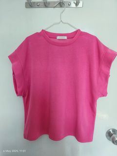 (Category: ) located in . Submitted by plaidwardrobe (Listing ID 1367508586, Image 1). Description: .