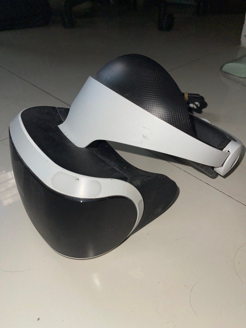Playstation VR for PS4 HEADSET ONLY (Category: Virtual Reality) located in Rizal. Submitted by chocomallowpiestuffies (Listing ID 1367487715, Image 2). Description: For Sale: Playstation VR Headset Untested unit Can be shipped thru lalamove, JNT, or LBC.
