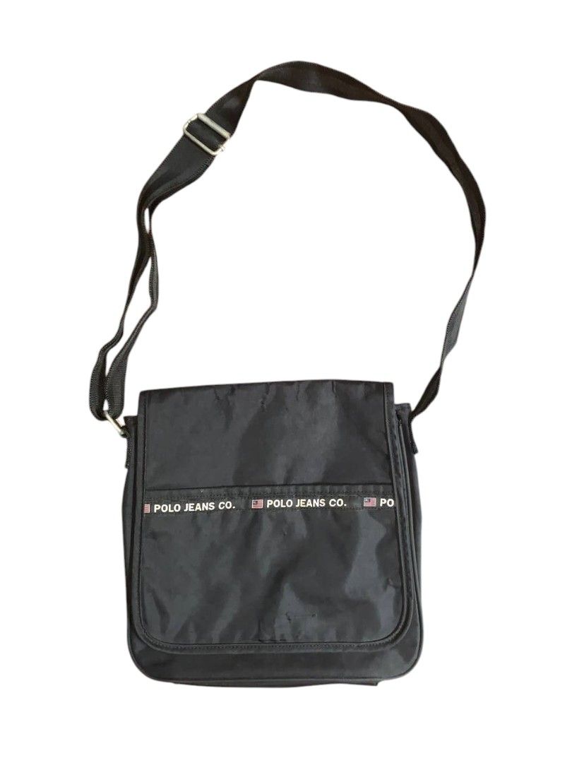 POLO RALPH LAUREN MESSENGER BAG (Category: Sling Bags) located in Bayambang. Submitted by mmsainnt (Listing ID 1367541253, Image 1). Description: sf c/o buyer mop: gcash no issue.