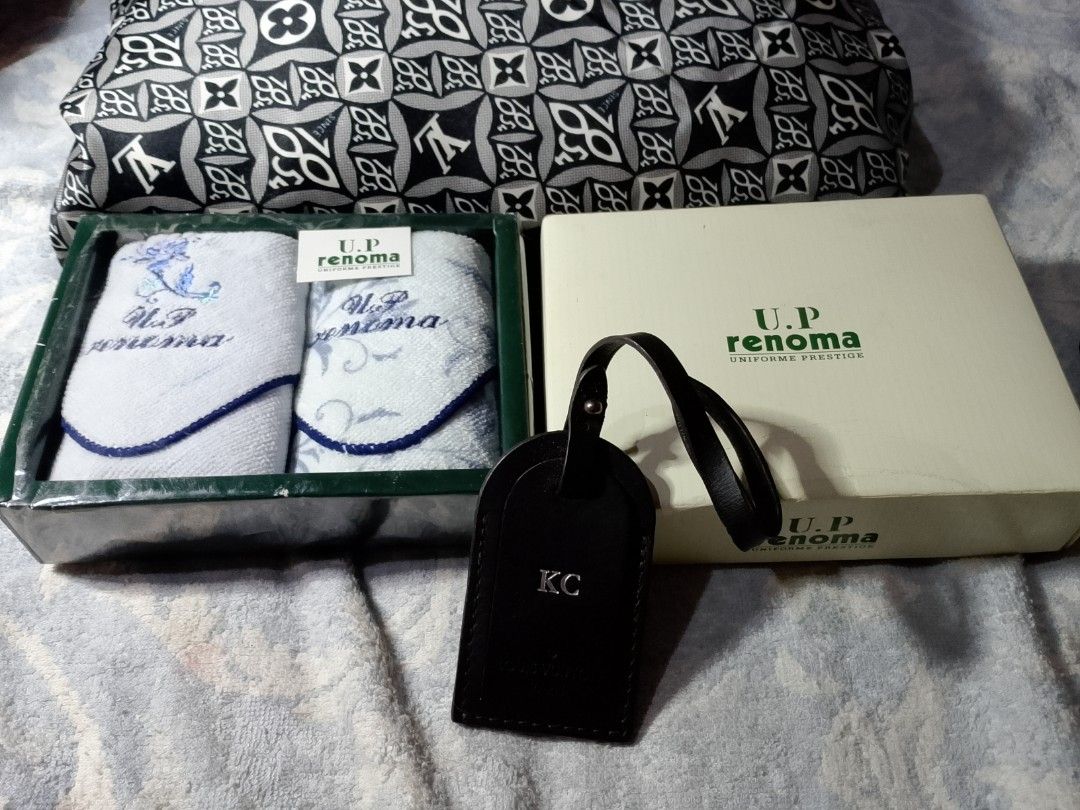Renoma face towel (Category: Bedding & Towels) located in San Pedro. Submitted by whatandeverdelights (Listing ID 1367552967, Image 1). Description: #luvearth.