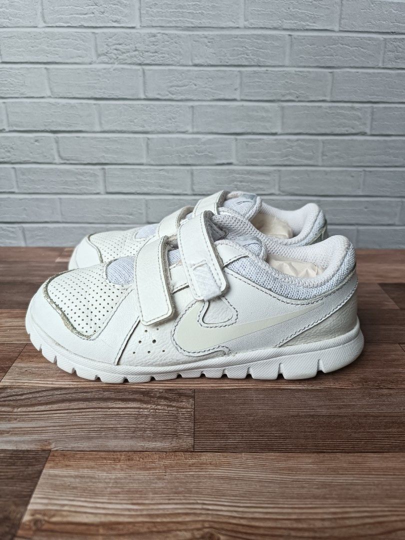 Nike Shoes Nike 27 White Size SEPATU ANAK SIZE 27 16 CM NIKE FLEX
