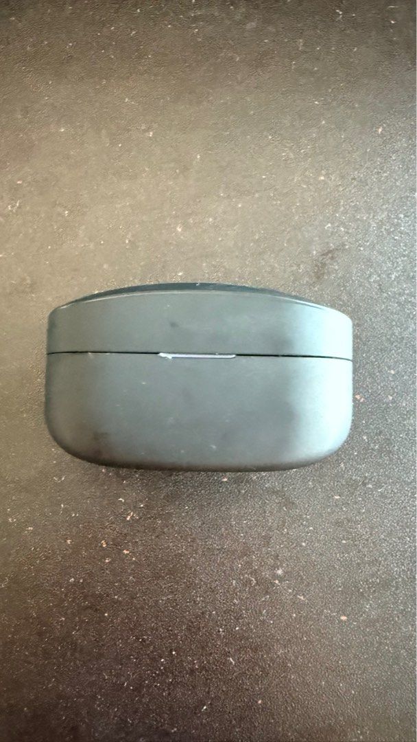 Sony WF-1000XM4 (Category: Headphones & Headsets) located in Singapore. Submitted by cry_babycry (Listing ID 1367507184, Image 2). Description: .