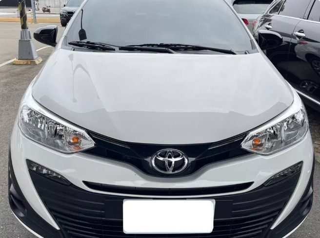 由 pipi1108cc (刊登 ID 1367561936，圖片 2) 提交，位於 台中市 (Taichung) 的 Toyota Vios 2022款 白色 🔍️售價：18萬 🔍️出廠：2022年 🔍️行駛里程：1萬公里 🔍️乘客數：5門5座 🔍️排氣量：1.5L (類別：汽車出售)，說明：🔍️廠牌型號：Toyota Vios 2022款 白色 🔍️售價：18萬 🔍️出廠：2022年 🔍️行駛里程：1萬公里 🔍️乘客數：5門5座 🔍️排氣量：1.5L 🔍️引擎燃料：汽油 🔍️驅動方式：2WD ★重要資訊★ 車輛均有第三方認證 ⭕️專業鑑定⭕️合格認證 ⭕️檢定報告⭕️一覽無疑 📣便宜賣🚫無事故🚫無泡水🚫無待修 提供💯完整第三方認證合格檢驗報告 保證✅實車實價✅車況透明✅安心購車 ★提供車況原始表 ★車況與認證表不符，退車並全額退費 ◎歡迎私訊預約賞車◎ ★早上10點到晚上18點 ★Line ID : pipi1108 ★聯絡電話：0️⃣9️⃣7️⃣