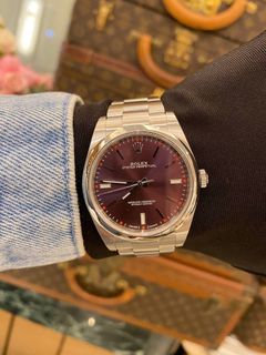 (Category: ) located in . Submitted by redrabbitluxury_singpore (Listing ID 1367536977, Image 1). Description: .