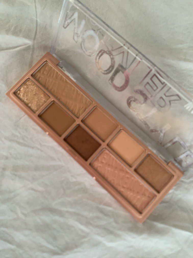 WAKE MAKE SOFT EYE PALETTE (01 Natural Brown) (Category: Makeup) located in Paranaque City. Submitted by kiwimochi297244 (Listing ID 1367538019, Image 2). Description: Bought it Dec 2024 I have used twice only DM me your offer:)) 💡9/10 Condition 🚫NO LOW BALLING 🚫RESERVATION: 12HRS ONLY 💳= MOP: GCASH 🙋‍♀️FIRST TO PAY = PRIORITY 🛵PICK-UP by Lalamove or Grab is OK BUT need to schedule ( ask seller if good to book within the day) 🚛COURIER DELI