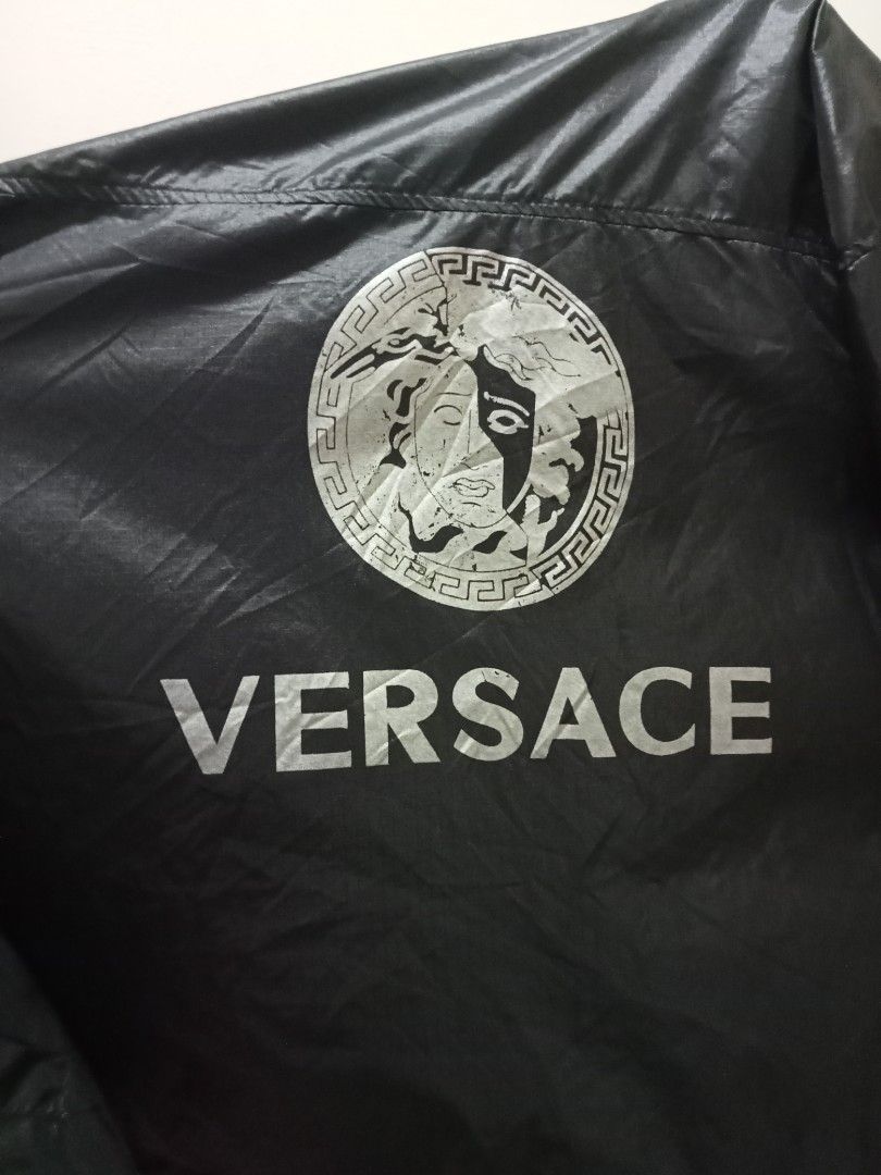 Winter Jacket (Category: Coats, Jackets and Outerwear) located in Singapore. Submitted by poohbearex (Listing ID 1367494126, Image 4). Description: hi I am selling my winter coat rain coat ,Versace classic V2 size free size ,well good in condition anyone interested pm me thanks..