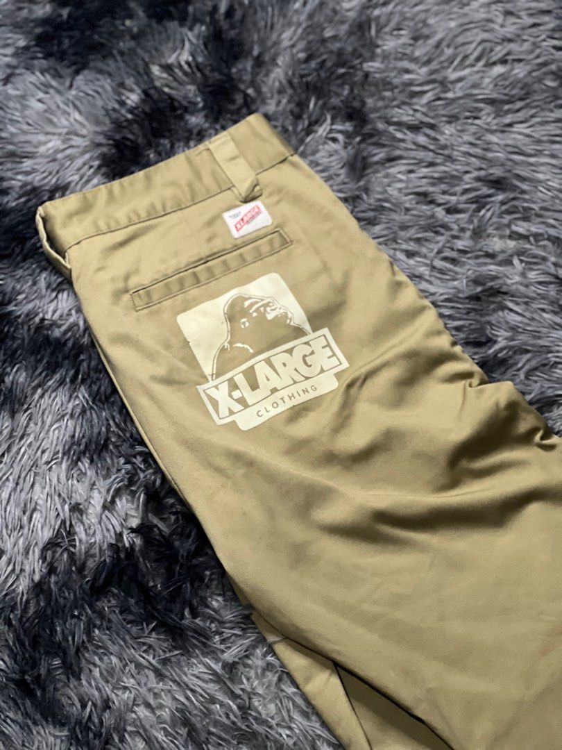 Xlarge chino pants (Category: Jeans) located in Palauig. Submitted by thrifterthriftingthrifted (Listing ID 1367505041, Image 2). Description: 32 waist.