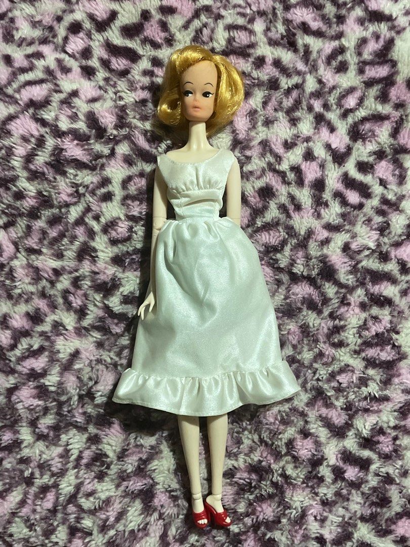 1950s Vintage barbie doll (Category: Kids Toys) located in Naic. Submitted by johnnypeperoni (Listing ID 1367842676, Image 1). Description: 1950s Vintage bild lilli cloned german doll - rebodied.