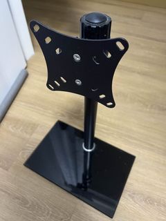 Vertical Monitor Stand440267964113244160