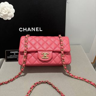 (Category: ) located in . Submitted by millen.outlet (Listing ID 1367784972, Image 1). Description: .