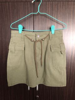 (Category: ) located in . Submitted by wardrobefiesta (Listing ID 1367754066, Image 1). Description: .