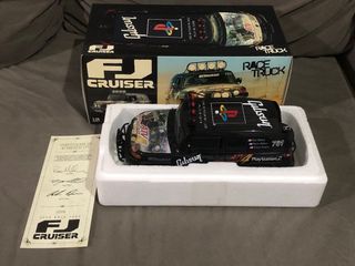 Autoart fj cruiser gibson 1/18
