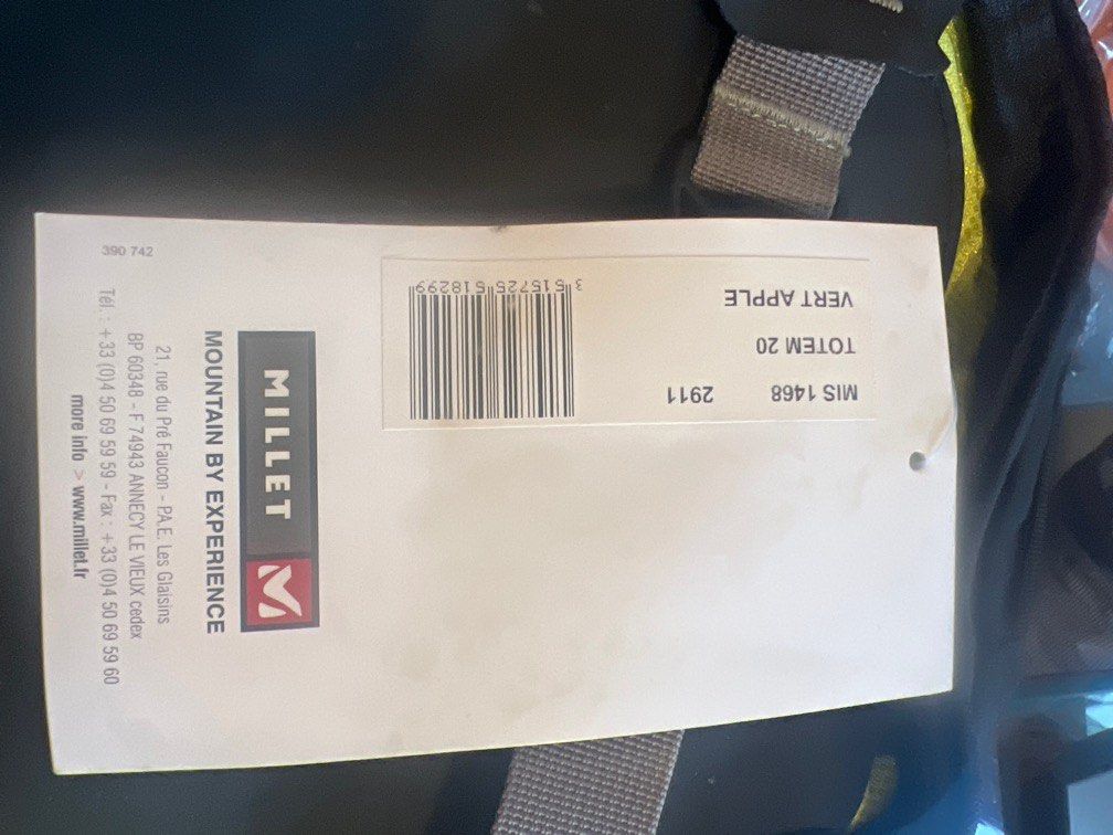Backpack （分類：背包）位於 Hong Kong。 由 monicang1223 提交（商品編號 1367699935，圖片 3）。簡介： Millet Totem 20 全新舊款背囊。