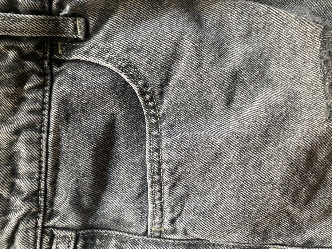 Black h&m short shorts denim (Category: Shorts) located in Manila. Submitted by sushisellsstuff (Listing ID 1367719491, Image 3). Description: .