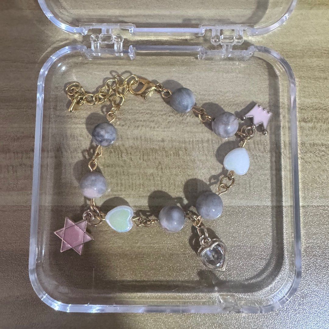 Bracelets (Category: Bracelets) located in Singapore. Submitted by zvnbnd (Listing ID 1367757194, Image 3). Description: $4 each for 1 $3 each for 2 or more $10 for all .