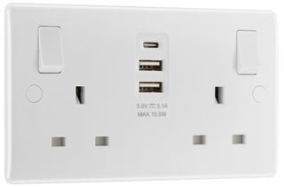 BRITISH GENERAL - Nexus 掣面 -822UAAC15 13A雙位 開關插座 連USB A x2 + C x1 白色