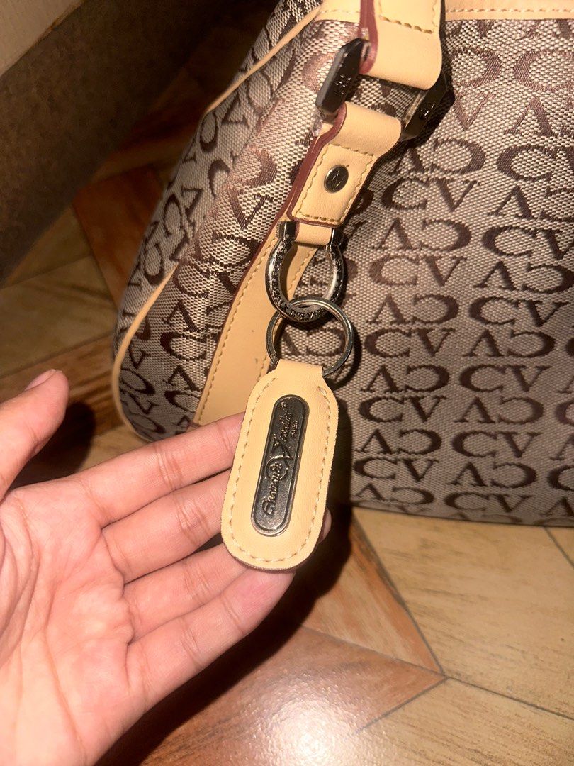 Chateau de Versailles Paris Shoulder Bag (Category: Luxury Bags & Wallets) located in Makati City. Submitted by www.a-z (Listing ID 1367817987, Image 3). Description: ▪️preloved from japan ▪️used once.