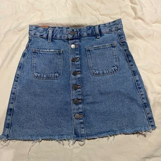 (Category: ) located in . Submitted by reigney (Listing ID 1367729855, Image 1). Description: .
