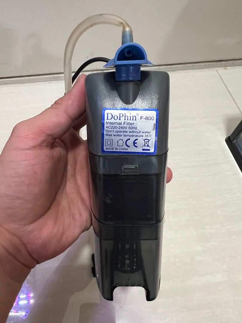 DOPHIN INTERNAL FILTER F800 (Category: Homes & Other Pet Accessories) located in Singapore. Submitted by rblz21 (Listing ID 1367821395, Image 1). Description: Description - Completely submersible motor - Adjustable water flow from the top - Adjustable hanger and suction cups to fit any aquarium - Quiet and reliable operation - Easy to setup and easy to maintain Filter & Pump Self collect 753132.