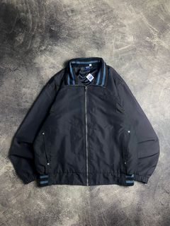 (Kategori: ) berada di . Dikirim oleh 27thriftstore (ID iklan 1367735408, Gambar 1). Deskripsi: .