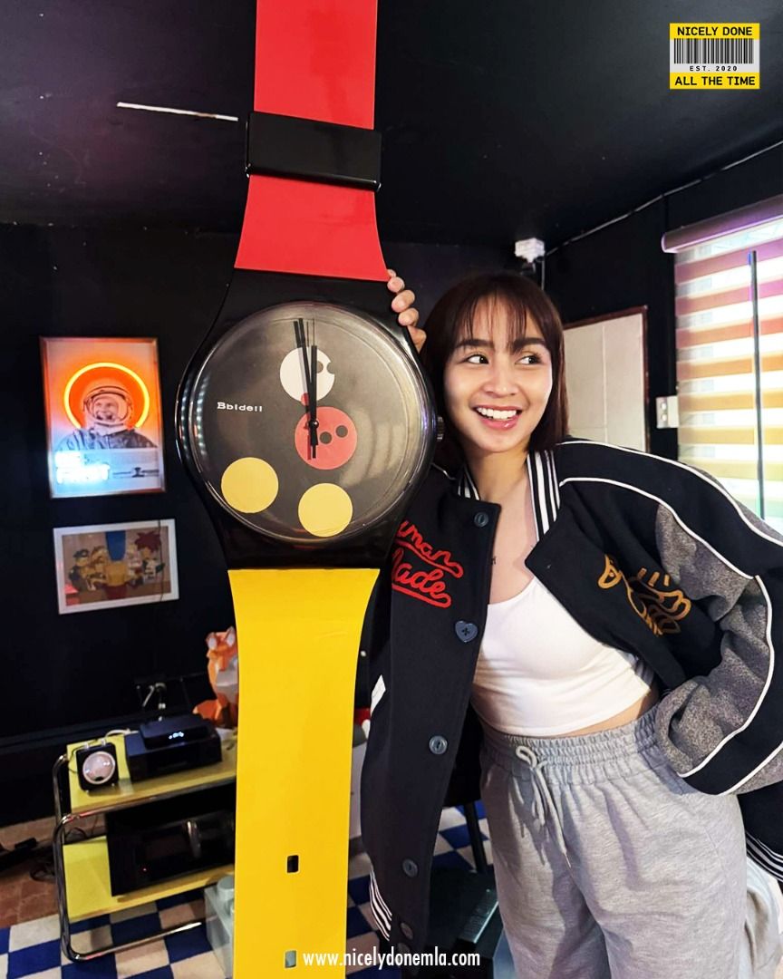 Giant Mickey Wall Clock – Classic Disney Timepiece (Category: Clocks) located in Makati City. Submitted by nicelydonemla168 (Listing ID 1367684467, Image 2). Description: Make a BIG impression with something totally different. 🆕 Our oversized wristwatch-style display clock is not just a timepiece, it’s a statement. Bold, playful, and totally unexpected✨—it’s the kind of piece that makes people stop and say, “Whoa😲, where’d you get that?" 🟡 Why