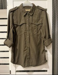 (Category: ) located in . Submitted by ejcloset19 (Listing ID 1367782892, Image 1). Description: .