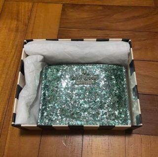 (Category: ) located in . Submitted by anythinglaa (Listing ID 1367833693, Image 1). Description: .