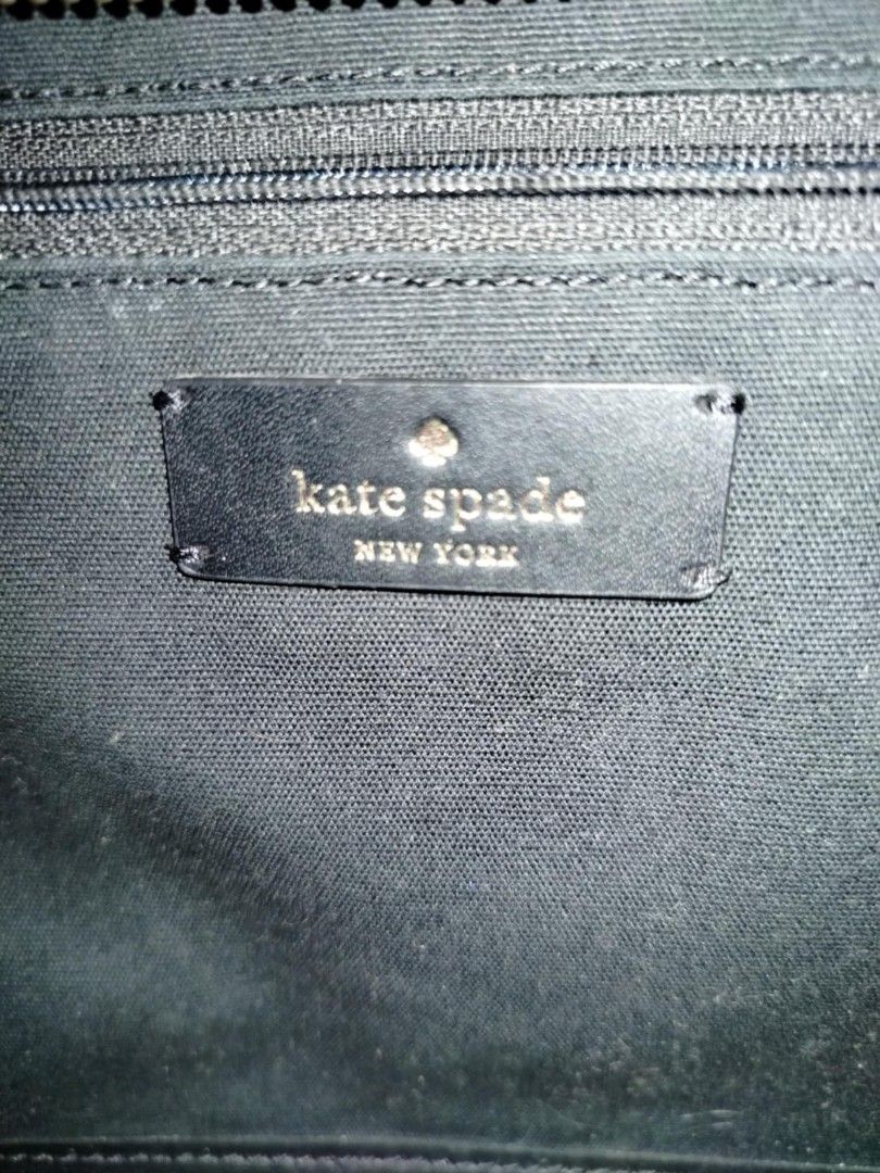 Kate Spade Ella bag w/ sling (Category: Luxury Bags & Wallets) located in Manila. Submitted by rsjabberflameon (Listing ID 1367680843, Image 2). Description: no damage no scratch good as new.