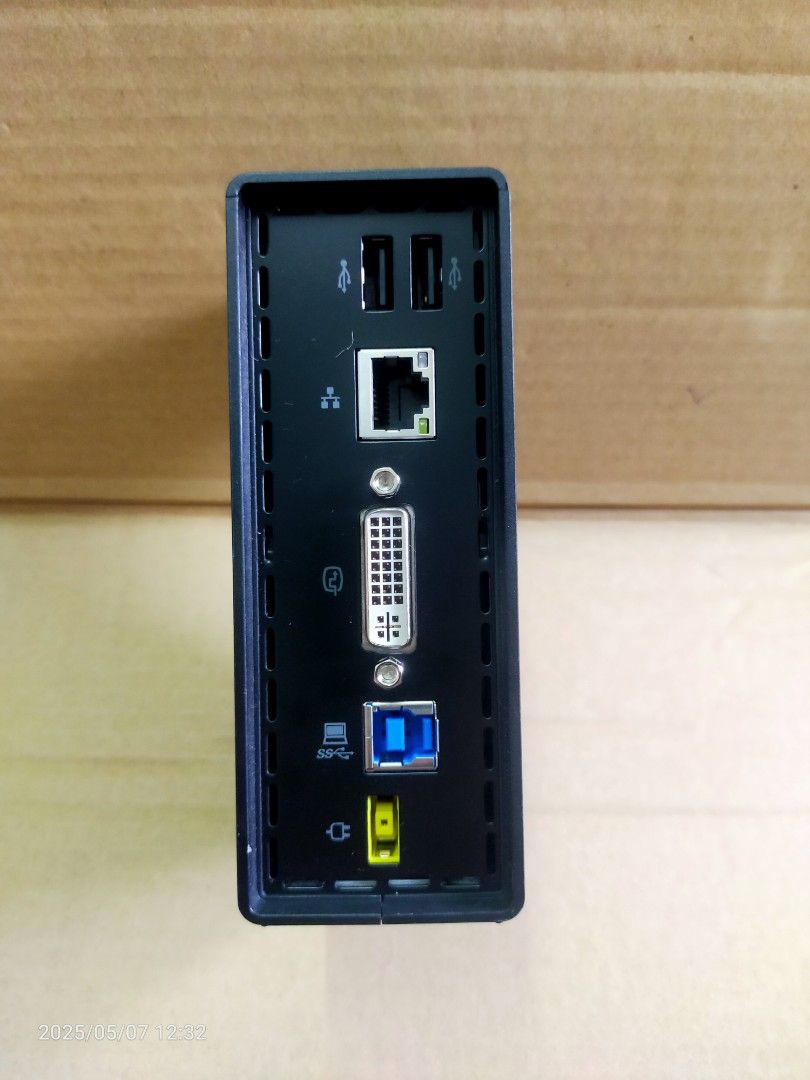 Lenovo basic dock (Category: Office & Business Technology) located in Johor Bahru. Submitted by oldnnew63168 (Listing ID 1367713237, Image 2). Description: Docking station for plug-in mouse , monitor, keyboard printer to your Lenovo laptop 4 USB ports 1 DP port 1 printer port 1 Ethernet port 1 earphones port.