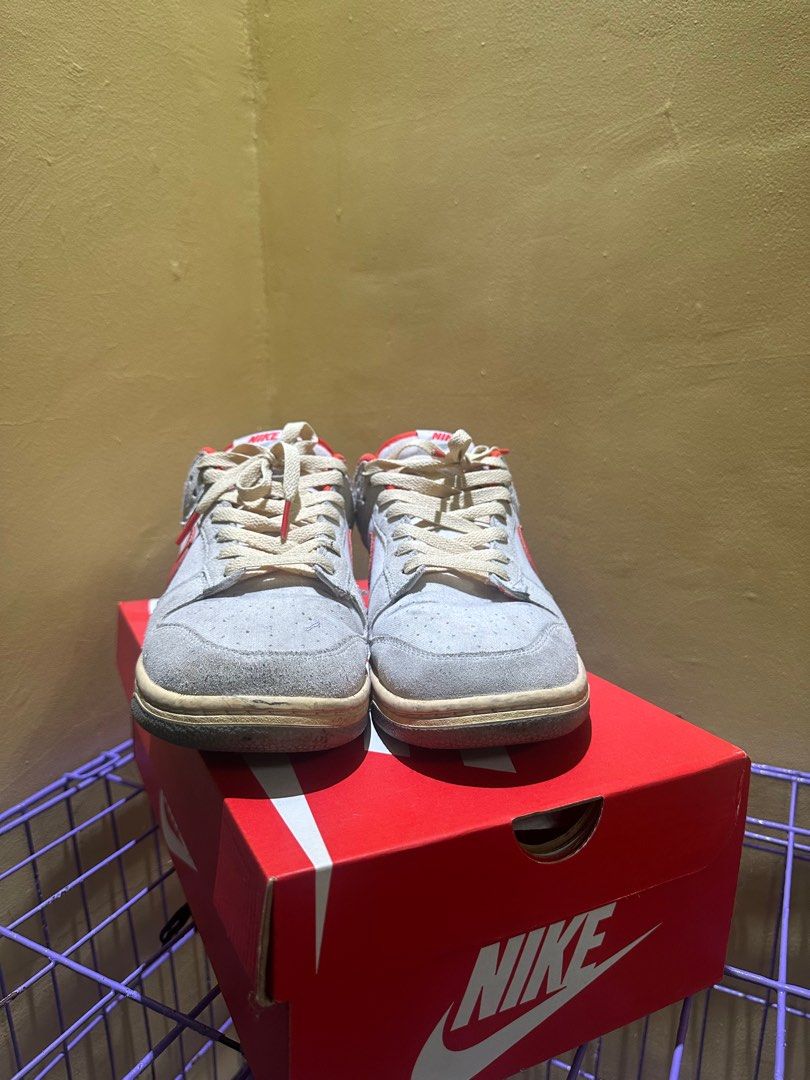 NIKE DUNK LOW (Category: Sneakers) located in Cavite. Submitted by andre.29 (Listing ID 1367805123, Image 2). Description: NIKE DUNK LOW PICANTE RED LEGIT PAIR 9/10 condition honest issue: slight dirty SIZE US 8.5 MENS.