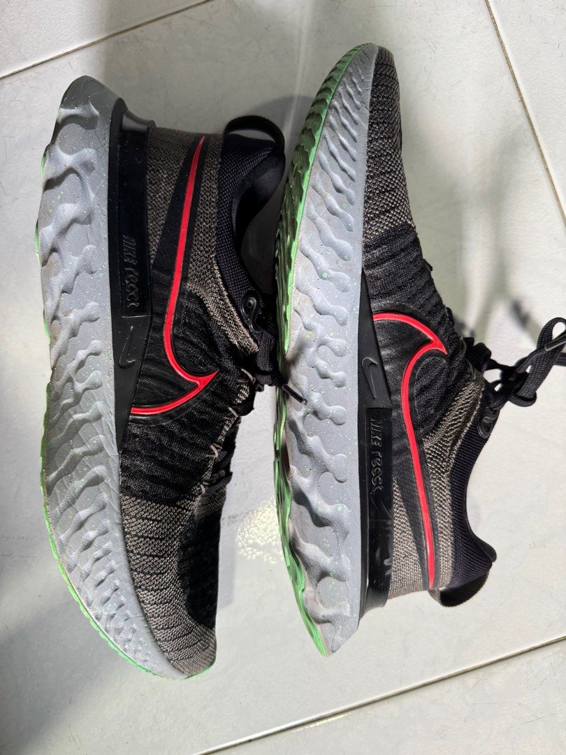 Nike React Infinity 3 (Category: Sneakers) located in Singapore. Submitted by dsyn7 (Listing ID 1367699121, Image 2). Description: Nike React Infinity 3 Flyknit Used <10 times as I bought new running shoes. Stay on your feet with soft and supportive cushioning, built to help keep you on the run. A wider forefoot and higher foam stacks provide cushioning to help keep you fresh, giving you the peace of mind to pound the pavement every day. The spri