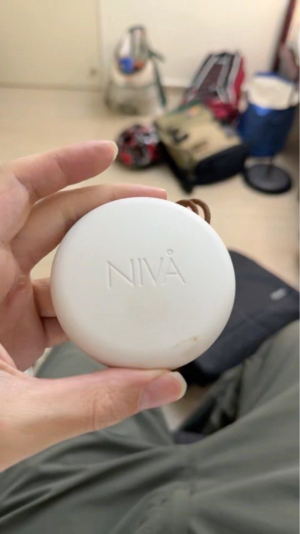 NIVA Earphones (Category: Earphones) located in Singapore. Submitted by 740808566 (Listing ID 1367834709, Image 1). Description: Selling a pair of NIVA earphones. They are well used but still in good working condition. The earphones come with a charging case. .
