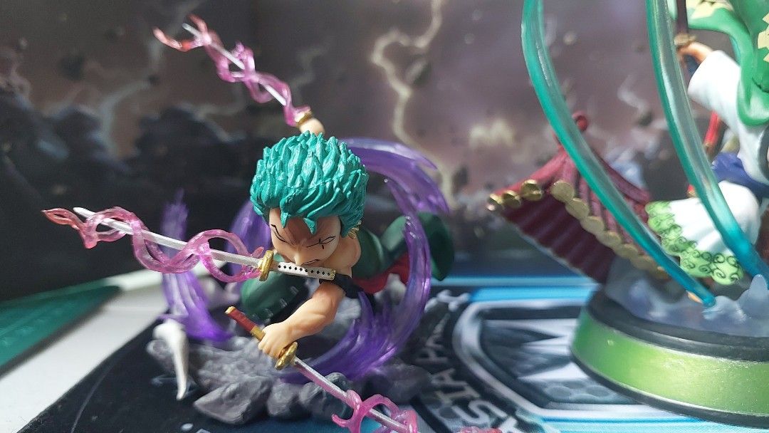 One Piece Action Figure Bootleg KO WCF Zoro (Category: Figurines & Statues) located in Balanga. Submitted by coolballoon (Listing ID 1367689861, Image 3). Description: 600 both! Alagang glass cab.