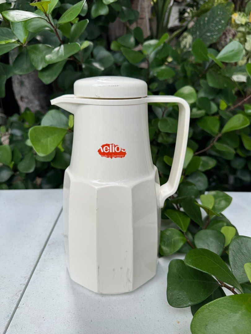 One piece helios vacuum flask (Category: Coffee & Tea Tableware) located in Davao. Submitted by parteawares2 (Listing ID 1367684562, Image 1). Description: One piece helios water vacuum flask for your hot water and cold water that can stand up to 12 hours , made in Germany .