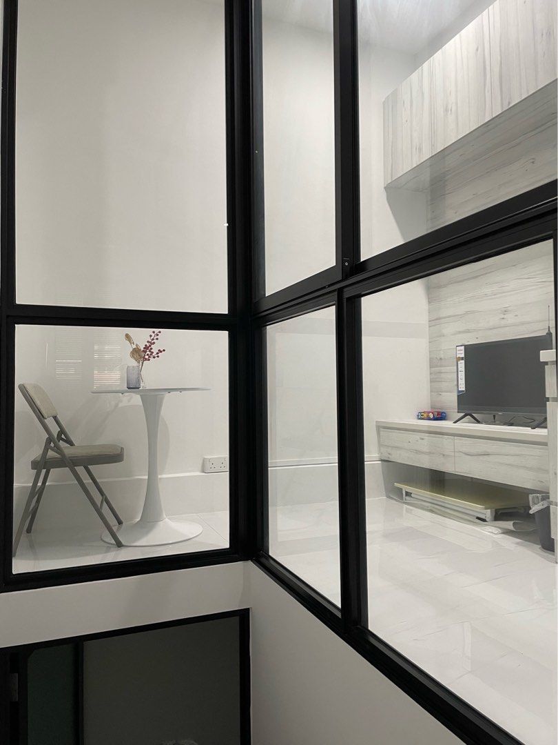 Park 1 Suites for Sale (Category: Condos & ECs) located in Singapore. Submitted by joalicia (Listing ID 1367835389, Image 1). Description: Rental yield 4% Customized dual key unit, with 2 Studios and full privacy..