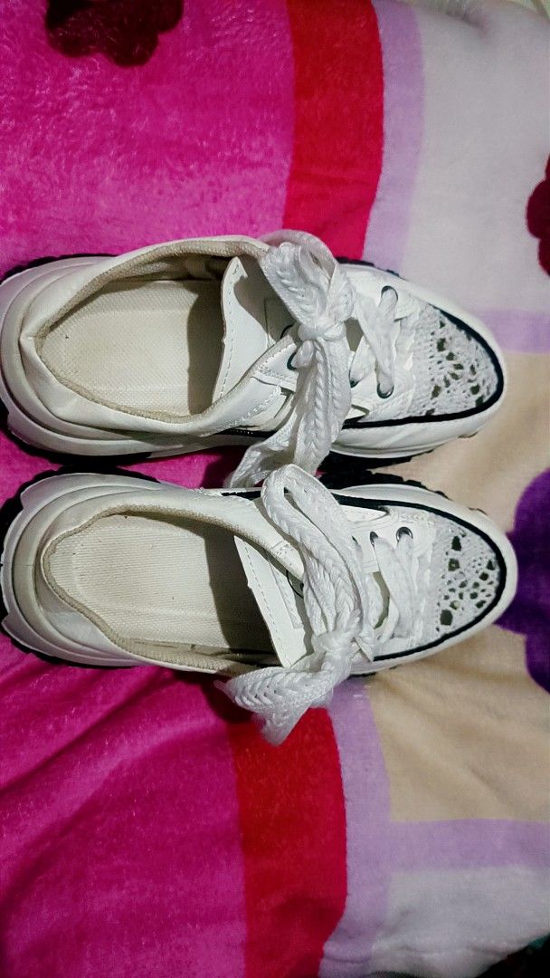 Pre-loved Fashion Platform Mule Sneakers/Half slippers (Category: Sneakers) located in Pasay City. Submitted by declutterwifmeee (Listing ID 1367775355, Image 3). Description: My mom got it as a gift, only used once. Size 36, no issues, just needs a little cleaning. Maganda din quality. See details, actual pics posted. Nakakatangkad haha!.