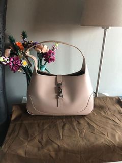 (Category: ) located in . Submitted by dina.souq (Listing ID 1367748188, Image 1). Description: .
