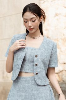 (Category: ) located in . Submitted by jtxcloset (Listing ID 1367781905, Image 1). Description: .