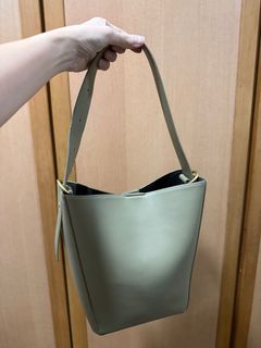 (Category: ) located in . Submitted by takemyxclothes (Listing ID 1367845796, Image 1). Description: .