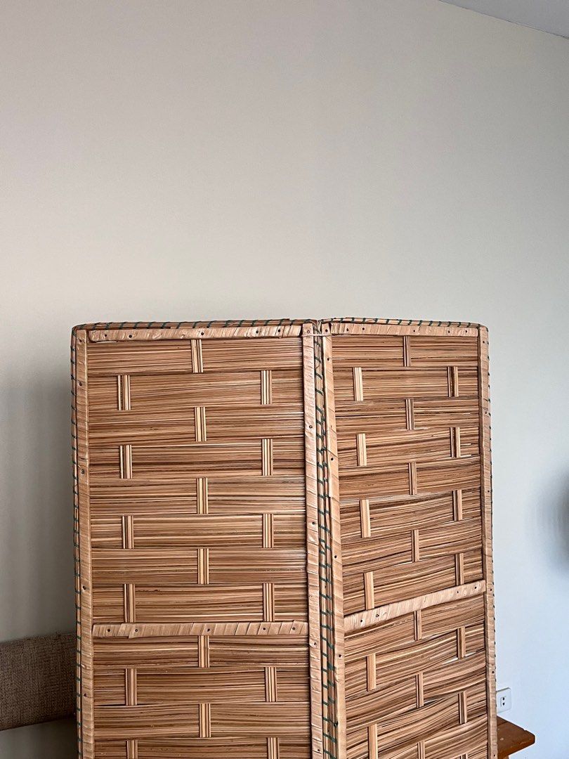 2-panel divider (Category: Other Home Furniture) located in Cavite. Submitted by hellocari (Listing ID 1367877748, Image 2). Description: .