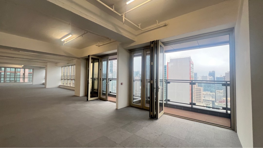 4.9 million for a brand new sea-view office unit with balcony, sold at an extremely attractive price63438696459521114
