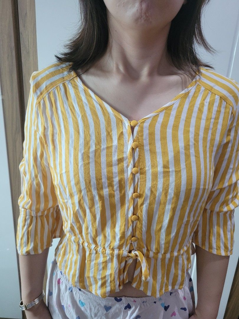 6ixty8ight yellow strip top (Category: Blouses) located in Caloocan City. Submitted by declutterjamiescloset (Listing ID 1367940819, Image 3). Description: 6ixty8ight brand (China brand) M size can fit Eu 36-38 size model 162cm/55kg.