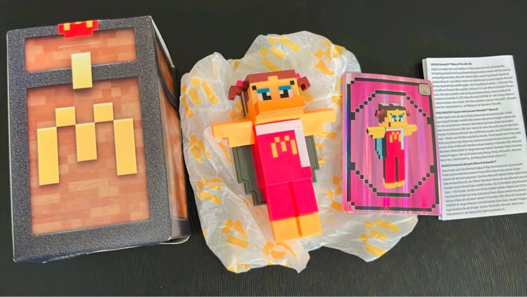 最後 1 個‼️現貨🍔正版 香港麥當勞玩具 小菲菲公仔 我的世界大電影 兒童玩具 珍藏收藏品 埸景擺設 McDonald’s Minecraft Doll Toy （分類：動漫角色周邊）位於 Hong Kong。 由 swroom 提交（商品編號 1367995617，圖片 1）。簡介： 💖$65個 , 全新 🎁銷情迅速請早訂購，售完即止‼️ 🛍更多卡通精品玩具FOLLOW US ： carousell.com/swroom 📥INBOX 購買，請提供以下資料 ： ▫️付款方式 - PAYME / FPS / ALIPAYHK ▫️郵寄方式： 📮 $8 本地平郵 ( 一般情況 3-5 天 收到 ) 📦 SF順豐到付 ( 一般情況 1-2 天 收到 ) ❌ 不設面交 **** 確認全數付款後才留貨及安排寄出 *** ⚜️相關產品⚜️ 現貨🍔👾正版 麥當勞玩具 喚魔者 苦力怕公仔 我的世界大電影 方塊人 兒童玩具 ： https://carousell.app.link/4