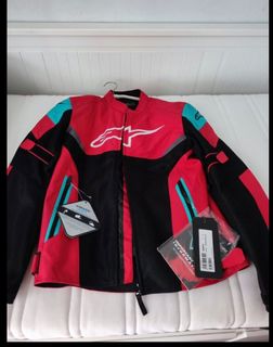 (Category: ) located in . Submitted by jov77 (Listing ID 1367906675, Image 1). Description: .