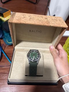 (Category: ) located in . Submitted by walmartsales (Listing ID 1367994762, Image 1). Description: .