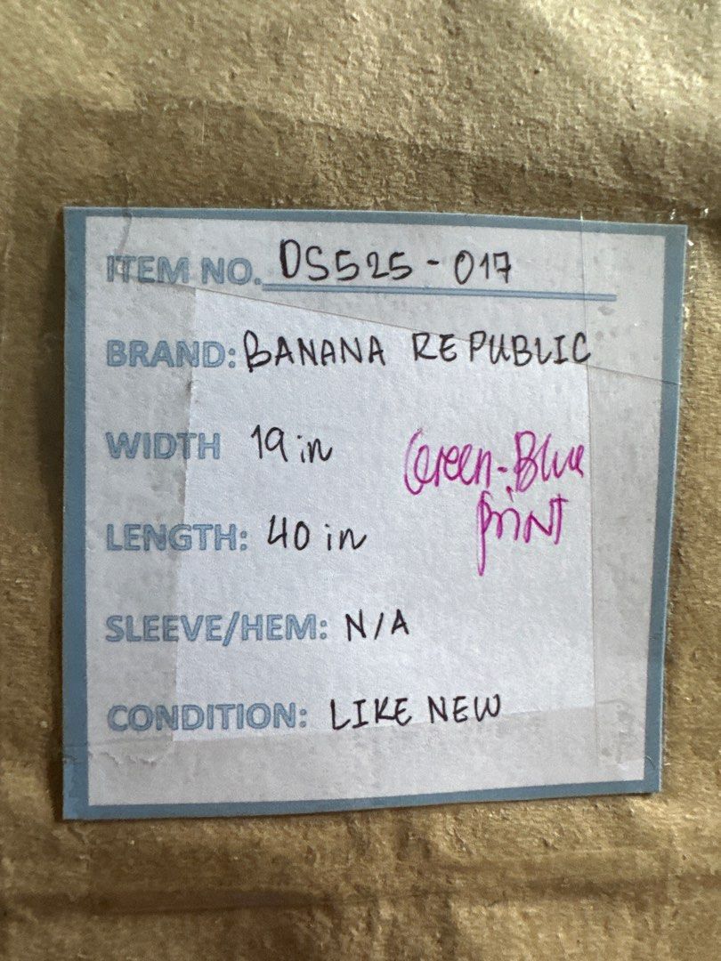 Banana Republic Dress (Category: Dresses) located in Makati City. Submitted by balaig (Listing ID 1367933256, Image 2). Description: .